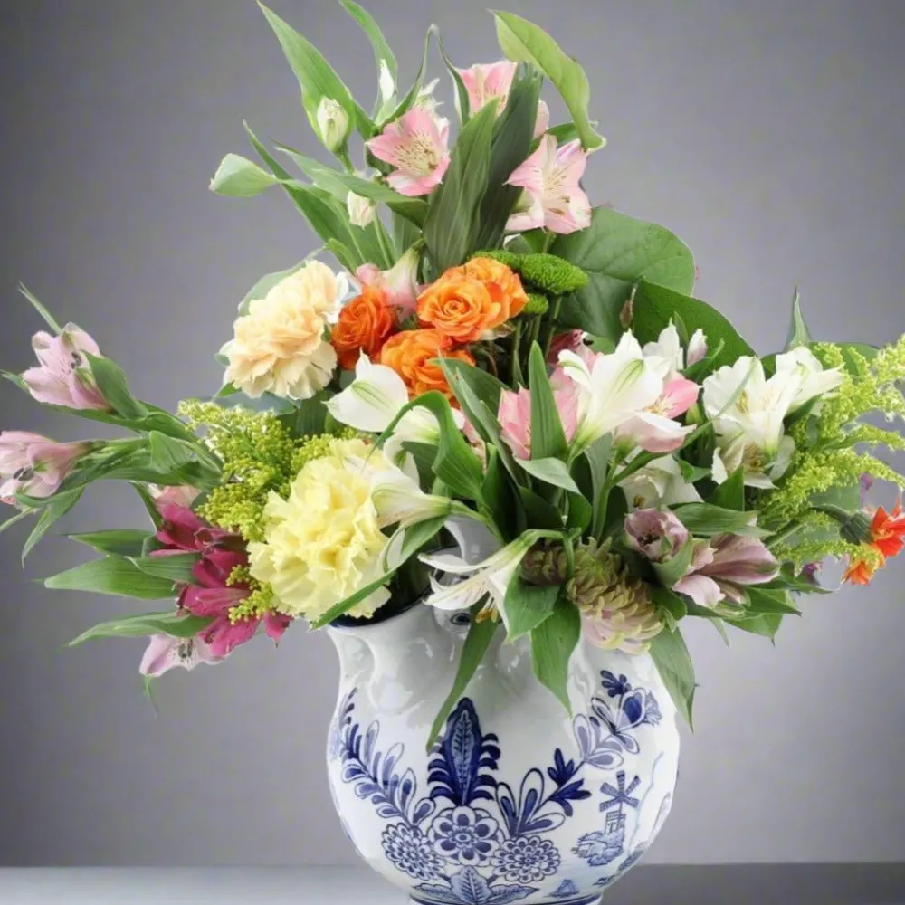 Danny's Fine Porcelain Blue and White 9" Porcelain Flower Vase