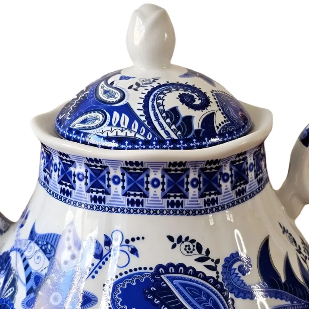 HOME ESSENTIALS Blue Willow Chintz Teapot