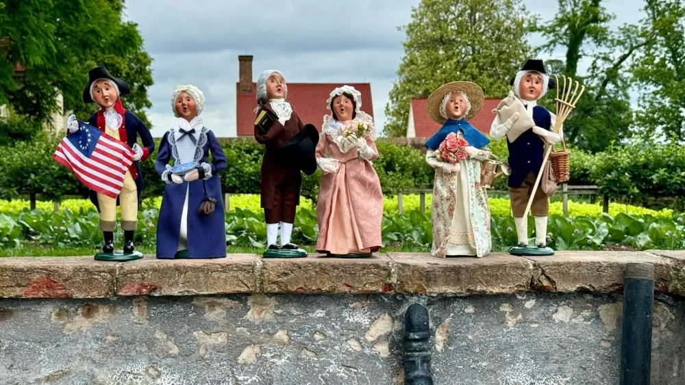 BYER'S CHOICE, LTD Byers Choice George Washington Inaugural Caroler