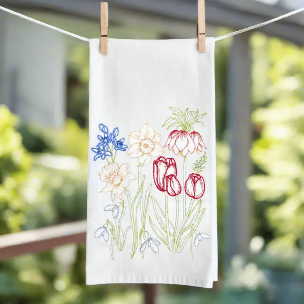 The Shops at Mount Vernon Flour Sack Towel Bulb