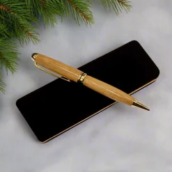 DOUG DILL Historic Wood Pen