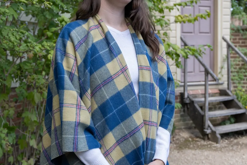 PATRICK KING WOOLLEN COMPANY Lambswool Tartan Cape