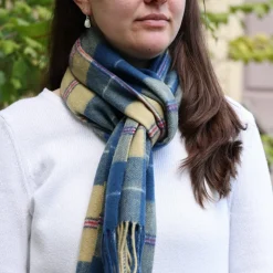 PATRICK KING WOOLLEN COMPANY Lambswool Tartan Scarf - Mount Vernon