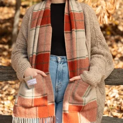 PATRICK KING WOOLLEN COMPANY Mount Vernon Mansion Pocket Scarf