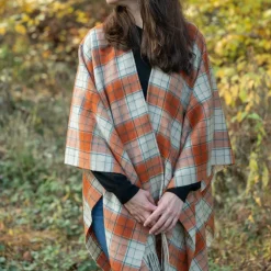 PATRICK KING WOOLLEN COMPANY Mount Vernon Tartan Cape