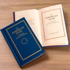 APPLEWOOD BOOKS The American Flag: A Handbook of History & Etiquette