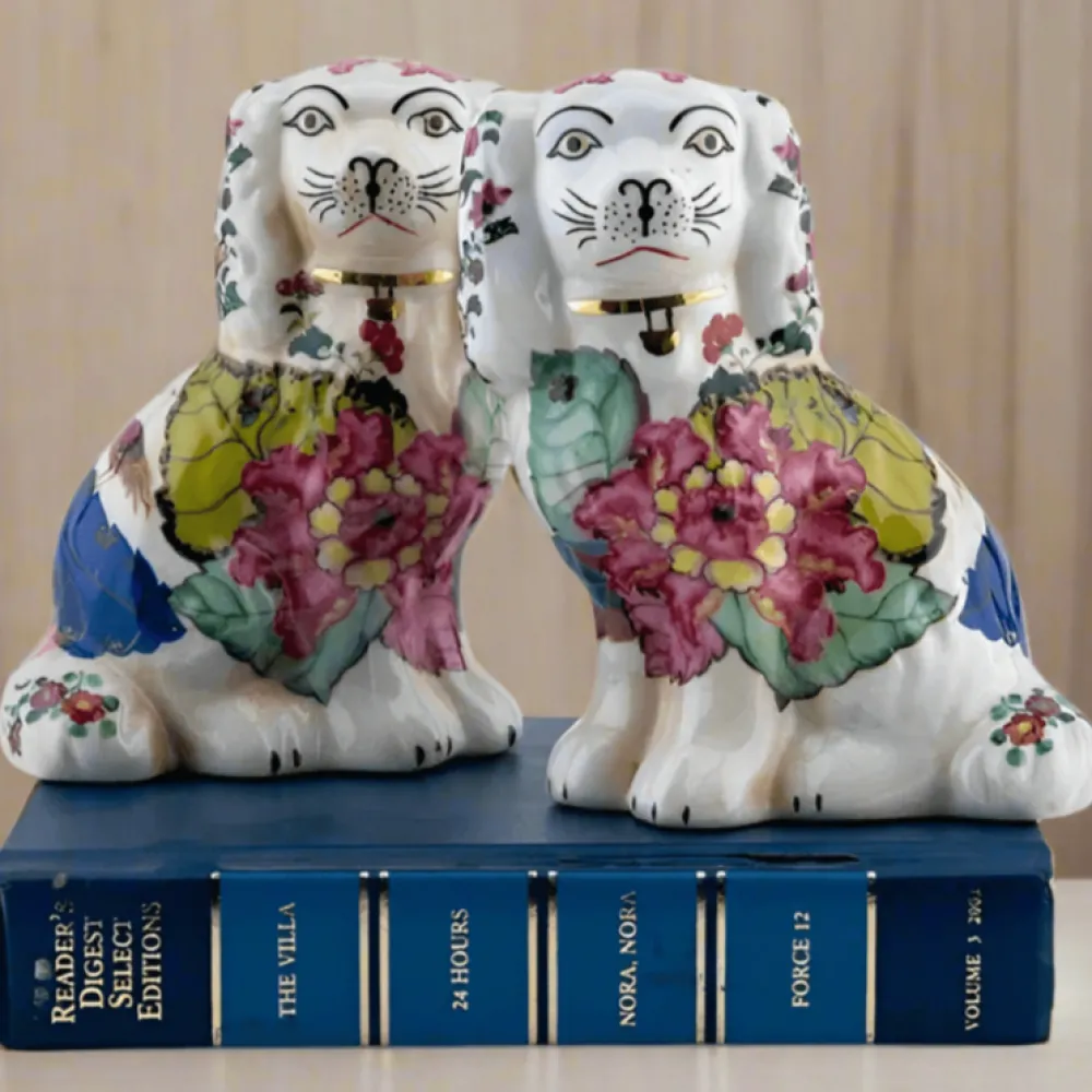 Danny's Fine Porcelain Tobacco Leaf Staffordshire Dog Bookends – Small Pair