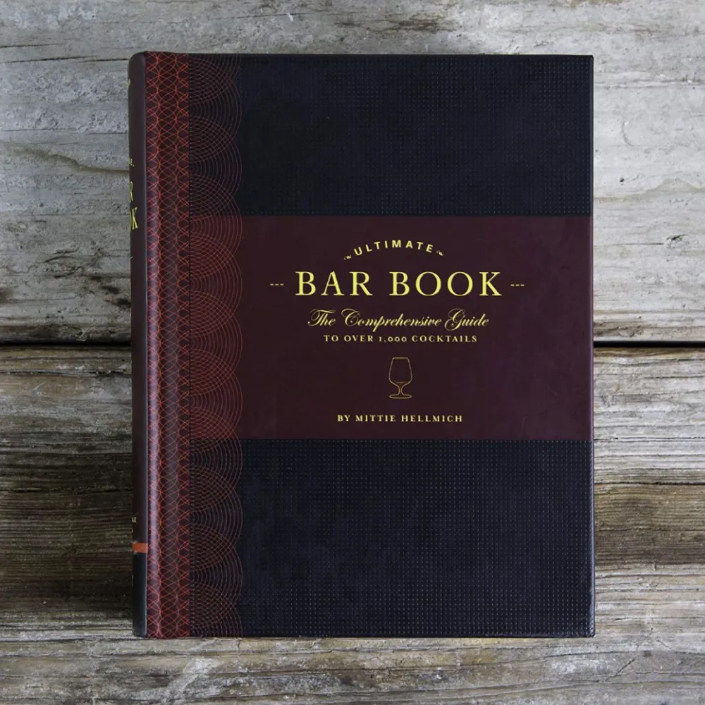 CHRONICLE BOOKS Ultimate Bar Book - Comprehensive Guide to over 1,000 Cocktails