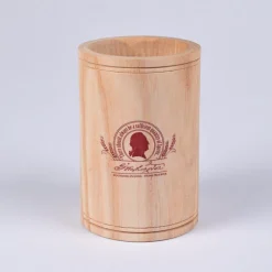 DESIGN MASTER ASSOCIATES Wooden Beer Koozie
